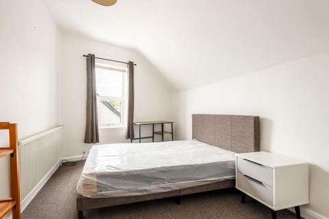 4 bedroom flat to rent, 276A Sharrow Vale Road, Sheffield S11