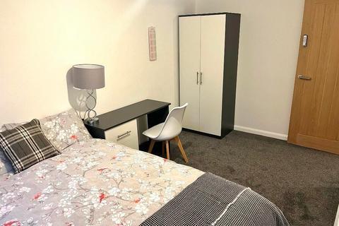 5 bedroom house to rent, Norfolk Park Road Norfolk Park Road, Sheffield S2
