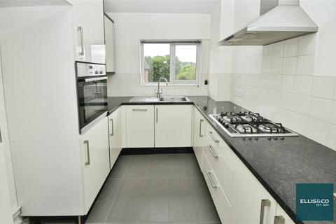 3 bedroom apartment to rent, Great North Way, Hendon, NW4