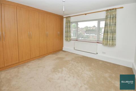 3 bedroom apartment to rent, Great North Way, Hendon, NW4