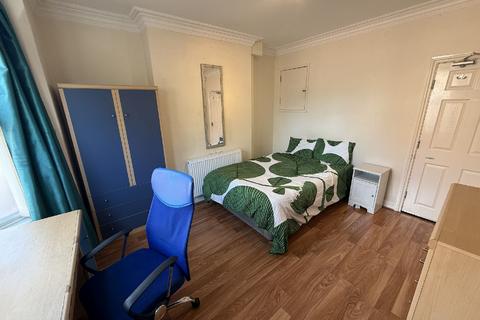 undefined, Nottingham NG7