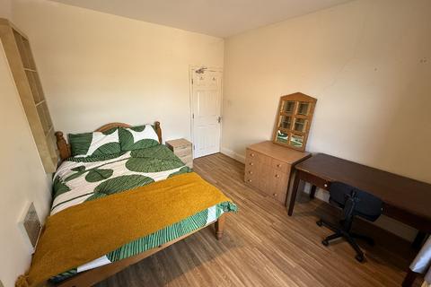 undefined, Nottingham NG7