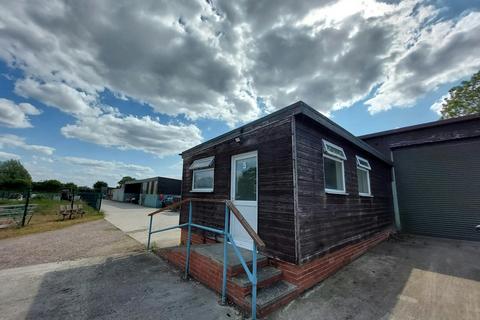 Office to rent - Infield Ln Retford DN22 0AL
