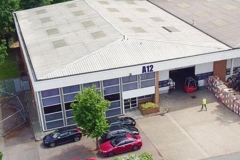 Warehouse to rent, Brooklands Clos Sunbury On Thames TW16 7DX