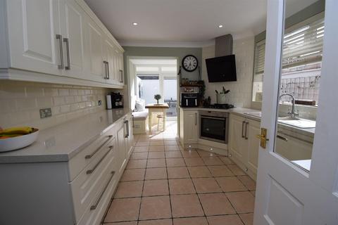 3 bedroom terraced house for sale, Banbury Terrace, South Shields