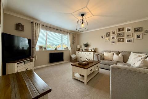 4 bedroom detached house for sale, School Lane, Sittingbourne ME9