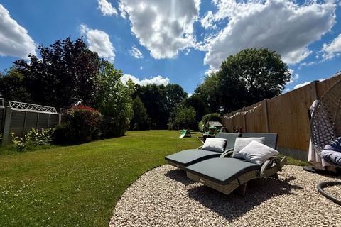 4 bedroom detached house for sale, School Lane, Sittingbourne ME9