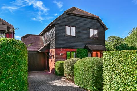 4 bedroom detached house for sale, Manley James Close, Hook RG29