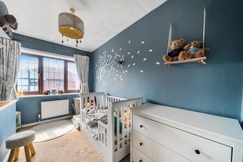 1 Ivy Bower Close, Greenhithe, DA9 9NF