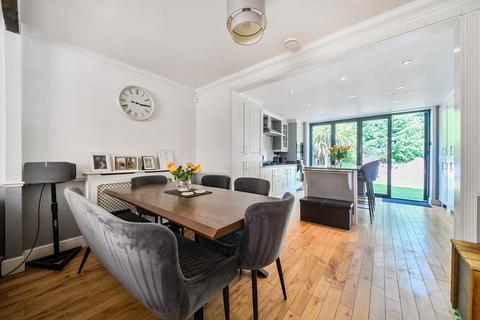 1 Ivy Bower Close, Greenhithe, DA9 9NF