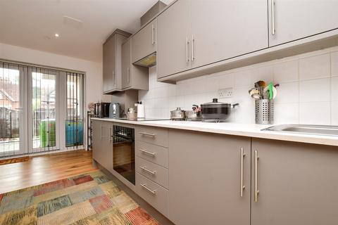 2 bedroom apartment for sale, Russell Hill, West Purley, Surrey