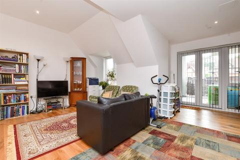 2 bedroom apartment for sale, Russell Hill, West Purley, Surrey