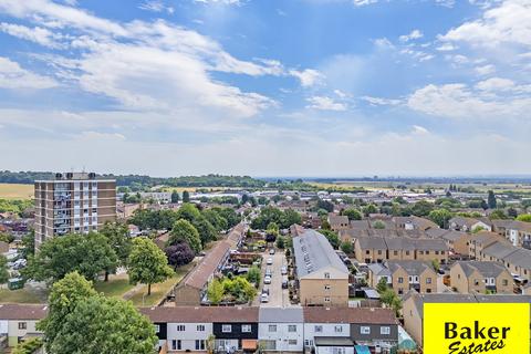 3 bedroom terraced house for sale, Baywood Square, Chigwell IG7