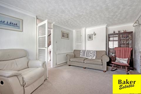 3 bedroom terraced house for sale, Baywood Square, Chigwell IG7