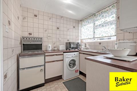 3 bedroom terraced house for sale, Baywood Square, Chigwell IG7