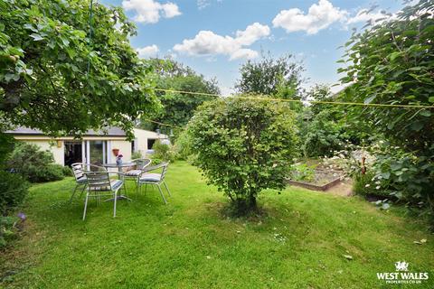 2 bedroom end of terrace house for sale, Dinas Cross, Newport