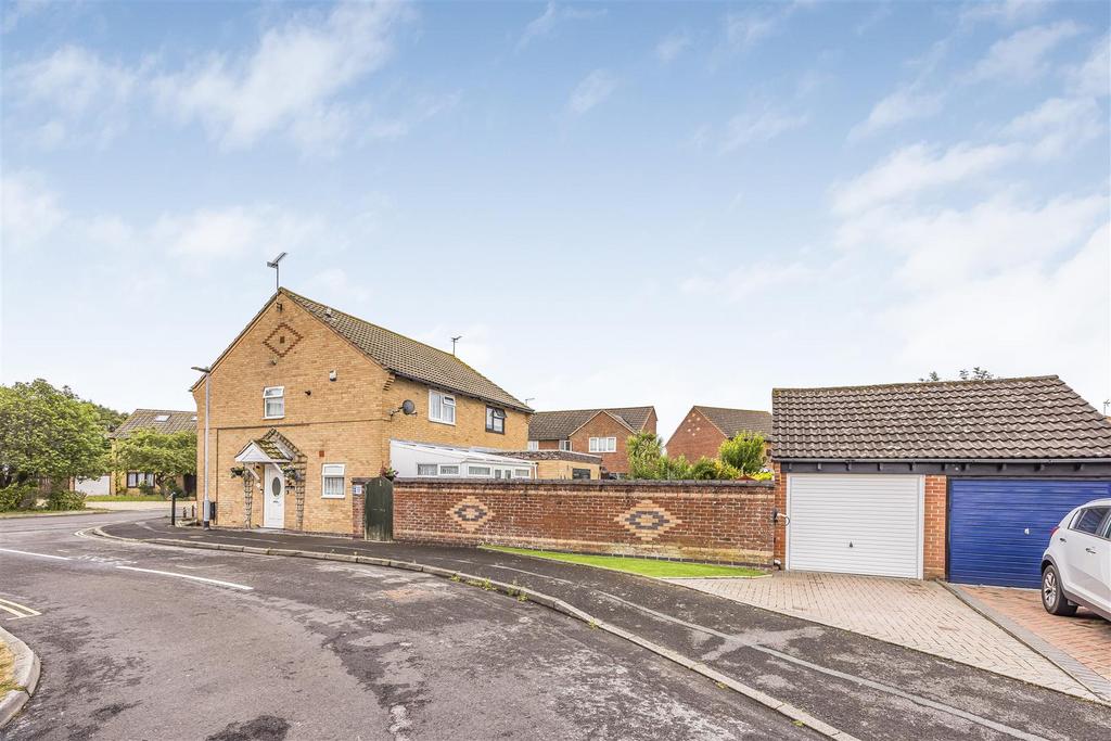 1 Adstone Lane, Anchorage Park, Portsmouth-Portico