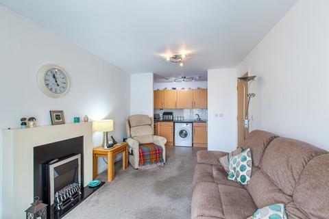 2 bedroom apartment for sale, Gomersall House, Drighlington