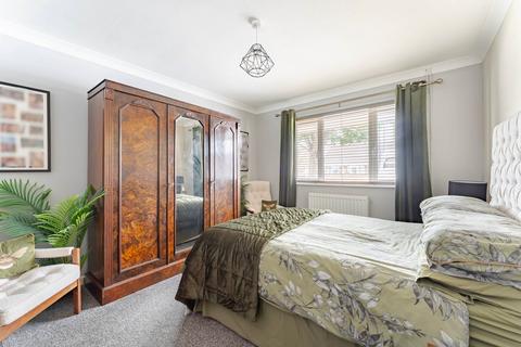 1 Merrifield Road, Lowestoft, NR33 7HA