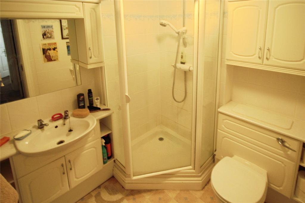 Main Shower Room