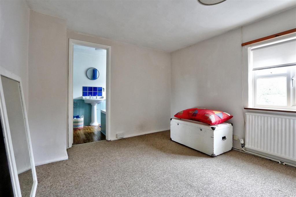 New Bedroom 2.jpg
