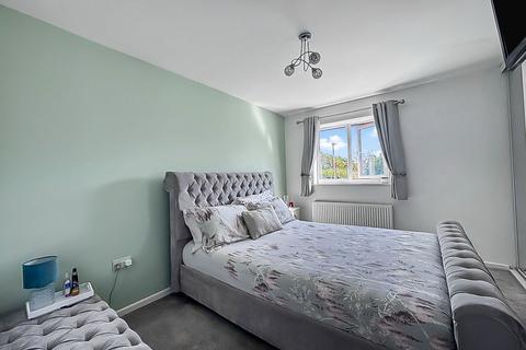 2 Brookthorpe Close, Tuffley, Gloucester, GL4 0LJ