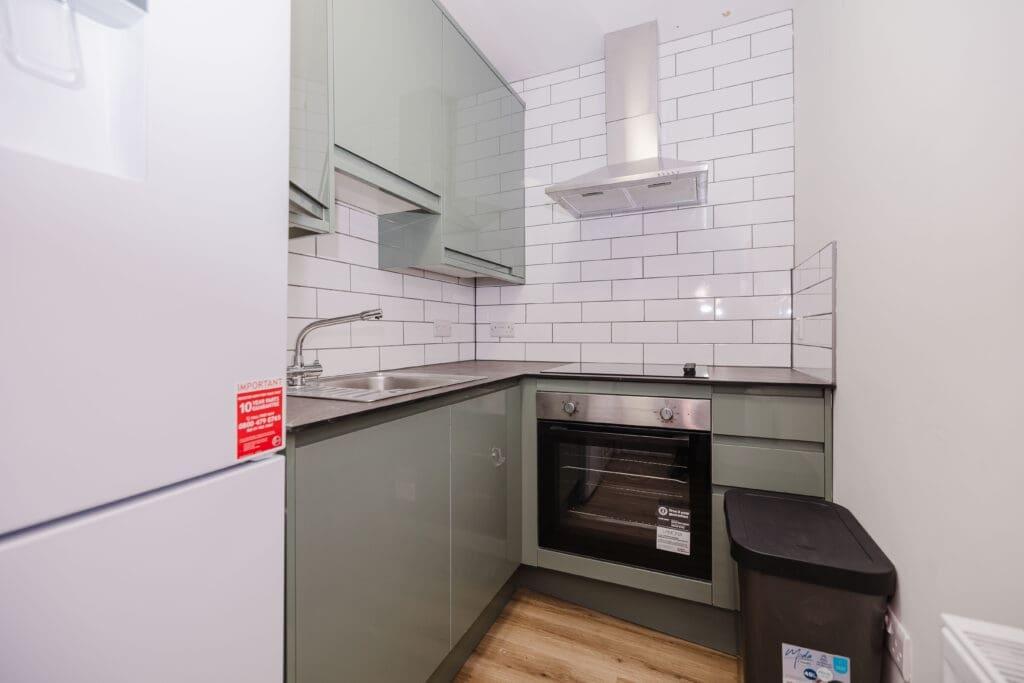 Apartment in Edinburgh, West End - View 5