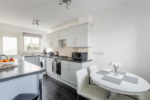 40 Eskvale Drive, Penicuik, EH26 8JH