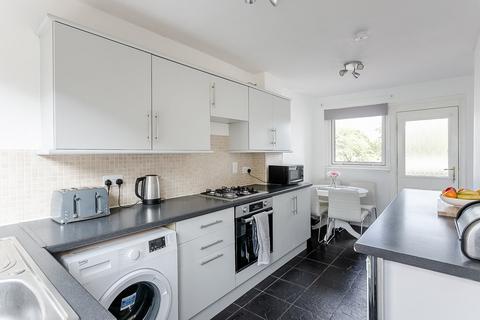 40 Eskvale Drive, Penicuik, EH26 8JH