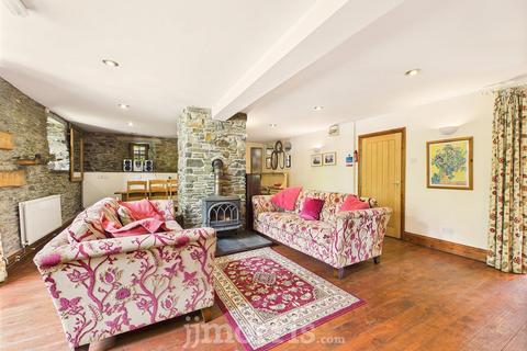 8 bedroom country house for sale, Velindre, Llandysul