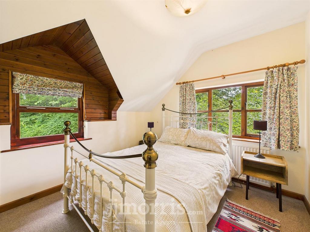 Seventh Bedroom
