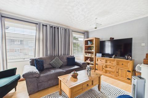 157 Warwick Road, Winklebury, Basingstoke, RG23 8EB