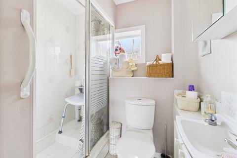 157 Warwick Road, Winklebury, Basingstoke, RG23 8EB