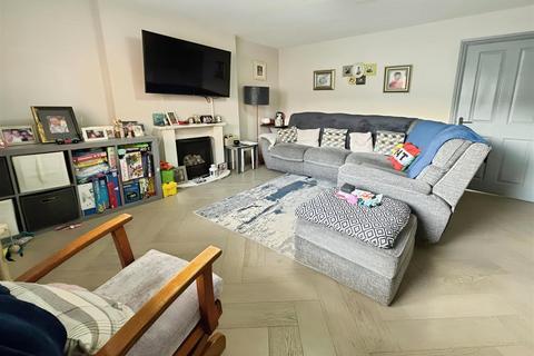 3 bedroom detached house for sale, Plumpton Close, Bradford BD2