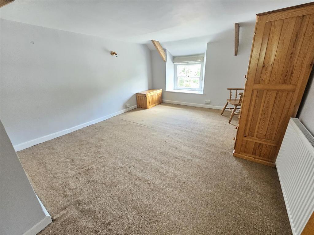 Bedroom 3.jpg
