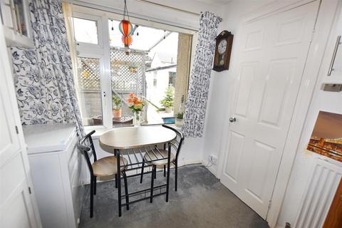 2 Aneray Road, Camborne, TR14 8UA