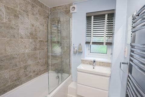Flat 3, Victoria Court Ashton Road, Lancaster, LA1 5FD