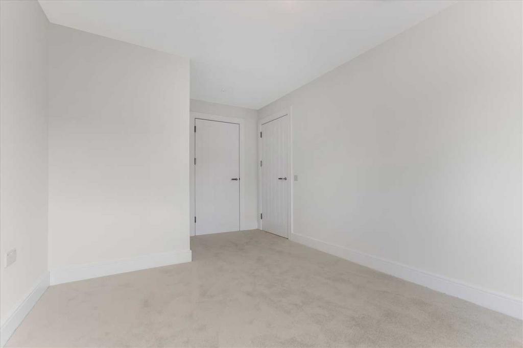 Bedroom Two (2)