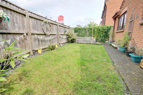 2 bedroom detached bungalow for sale, Hymers Close, Brandesburton