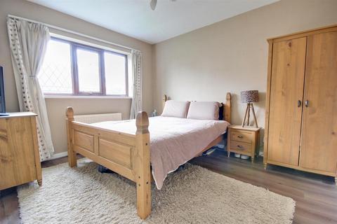 undefined, Hymers Close, Brandesburton