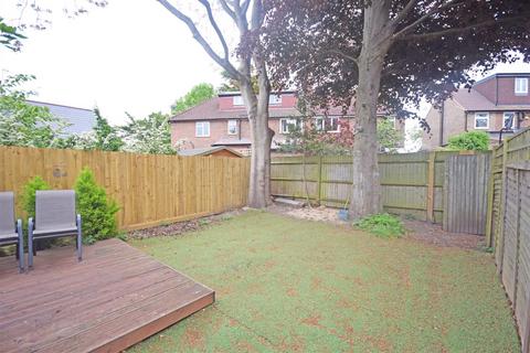 3 bedroom maisonette for sale, Brunswick Close, Twickenham