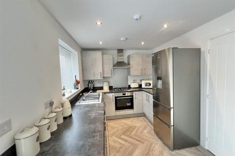 3 bedroom semi-detached house for sale, Dewberry Lane, Darlington