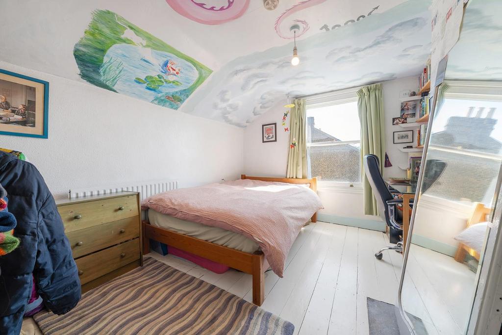Bedroom 5.JPG