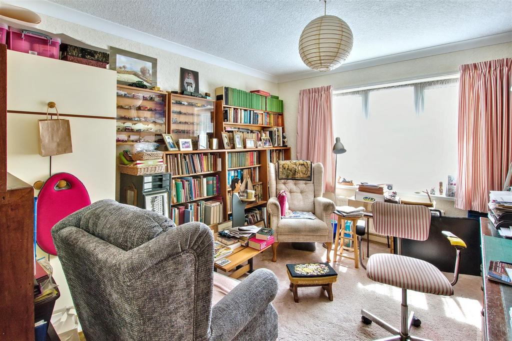 Bedroom 3/office