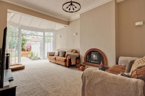 1057 Anlaby Road, Hull, HU4 7PP