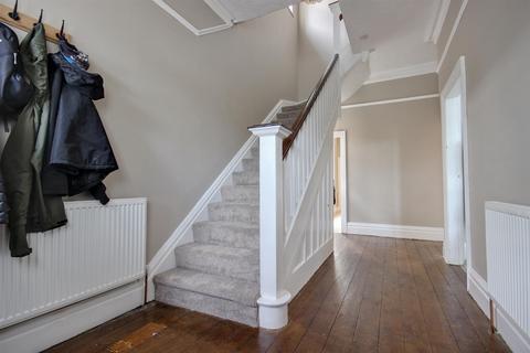 1057 Anlaby Road, Hull, HU4 7PP