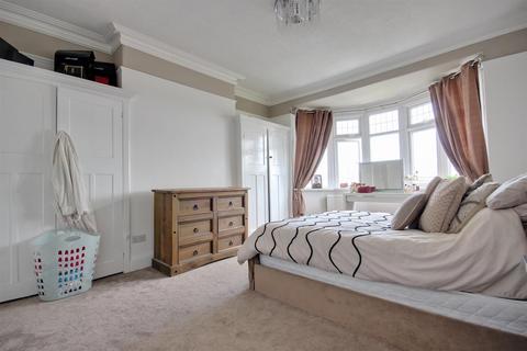 1057 Anlaby Road, Hull, HU4 7PP