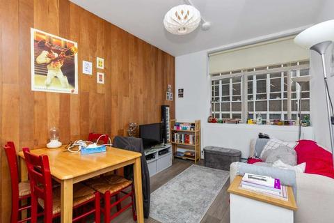 Restaurant for sale, 30 St Cross St London EC1N 8UH