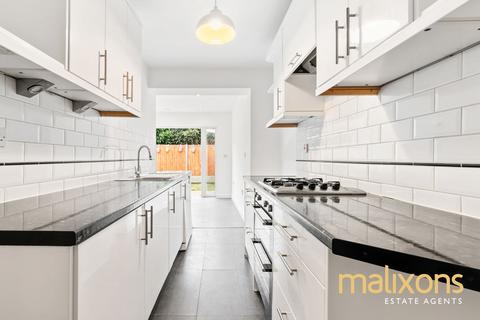 3 bedroom maisonette for sale, Blackshaw Road, London SW17