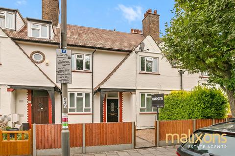 3 bedroom maisonette for sale, Blackshaw Road, London SW17